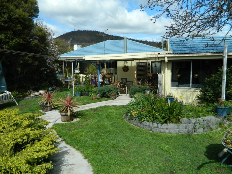 15 Hobart Road, New Norfolk, TAS 7140