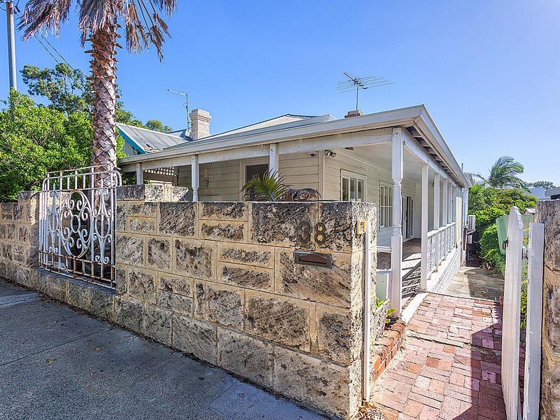 38 Thompson Road, North Fremantle, WA 6159