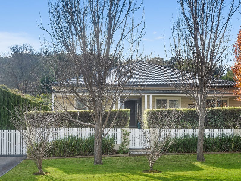 22 Clearview Street, Bowral, NSW 2576 Property Details
