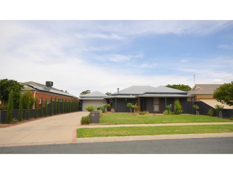 14 Olivia Drive, Moama, NSW 2731