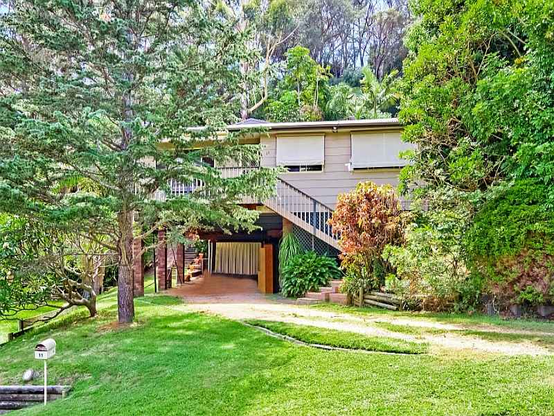 11 Cabbage Tree Avenue, Avoca Beach, NSW 2251