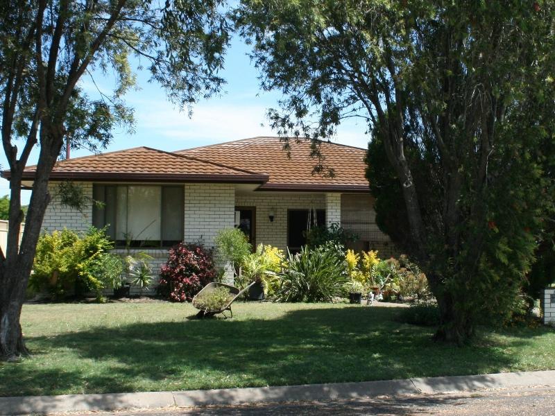 91 Cunningham St, Urangan, Qld 4655 Property Details