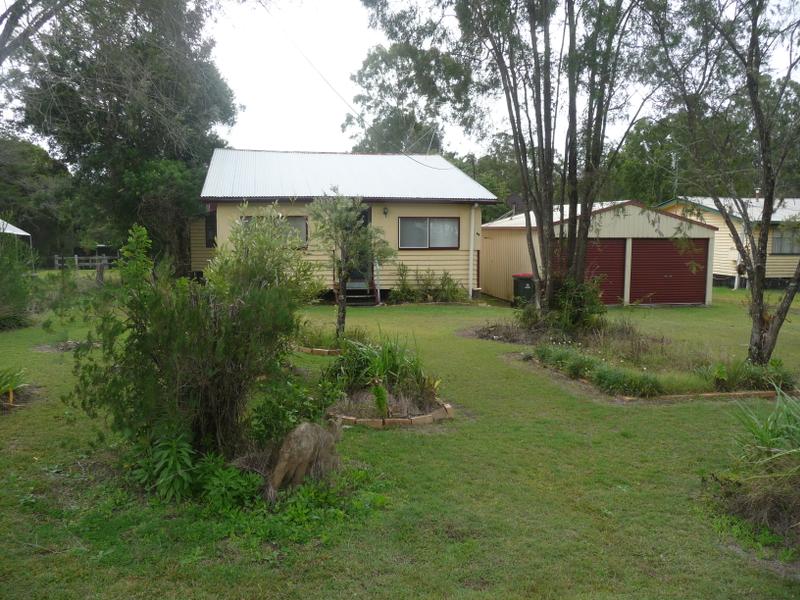 11 Scott Street, Benarkin, QLD 4314