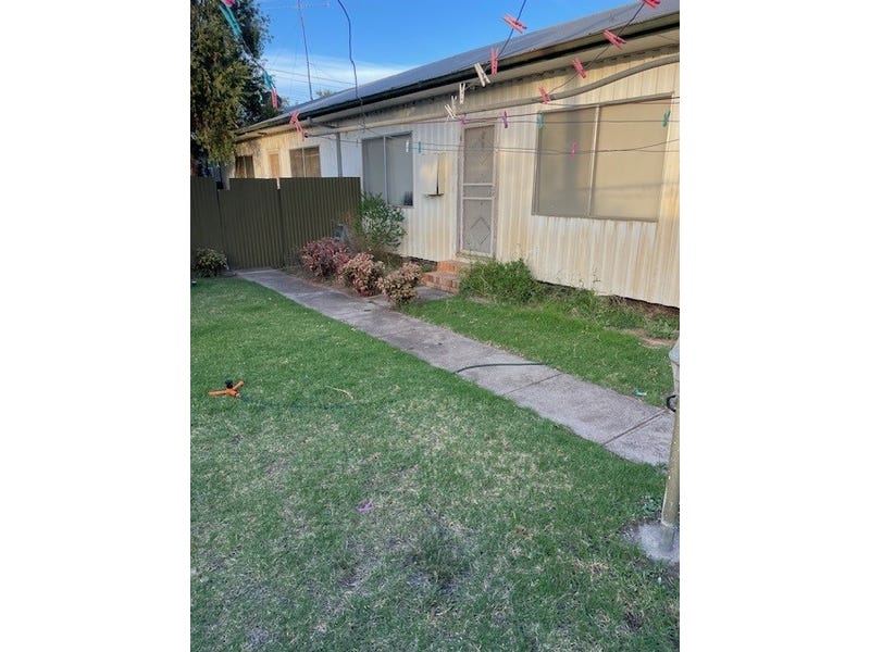 1, 2 & 3/11 Mahonga Street, Jerilderie, NSW 2716 Block Of Units for