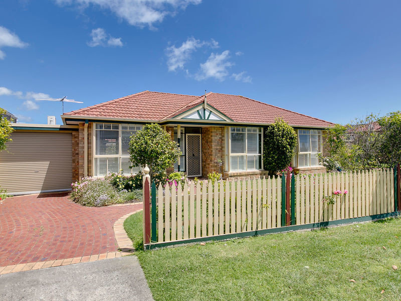 1/58 Wilsons Road, Mornington, Vic 3931 Property Details