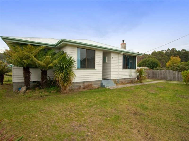 18 Pybus Street, Snug, TAS 7054