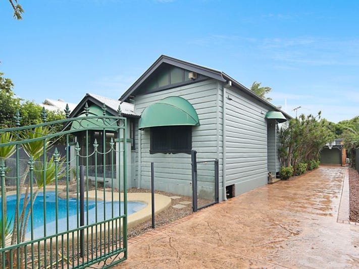 114 Stewart Avenue, Hamilton South, NSW 2303