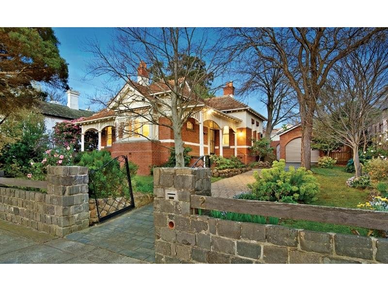 2 Logan Street, Canterbury, Vic 3126 Property Details