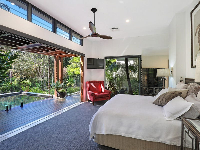 Real Estate & Property for Sale in Mooloolaba, QLD 4557 (+1 location