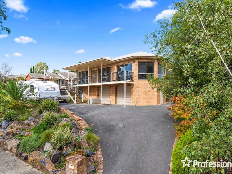 63 Lakeview Drive, Lilydale, VIC 3140