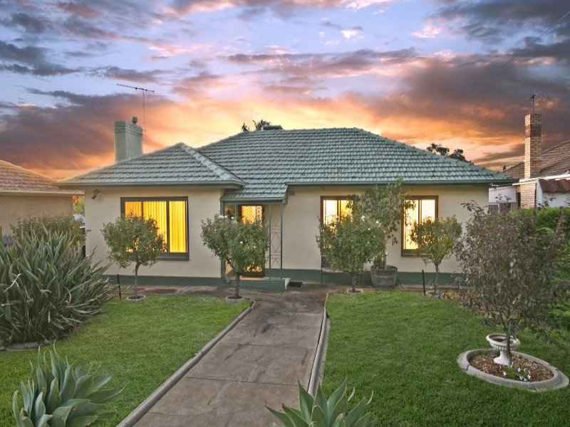 13 Amber Avenue, Clearview, SA 5085