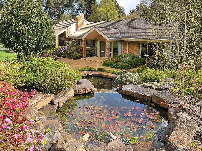 68 One Tree Hill Road, Ferny Creek, VIC 3786