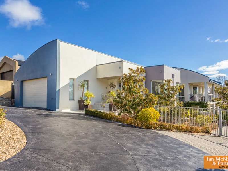 26 Waterfall Drive, Jerrabomberra, NSW 2619