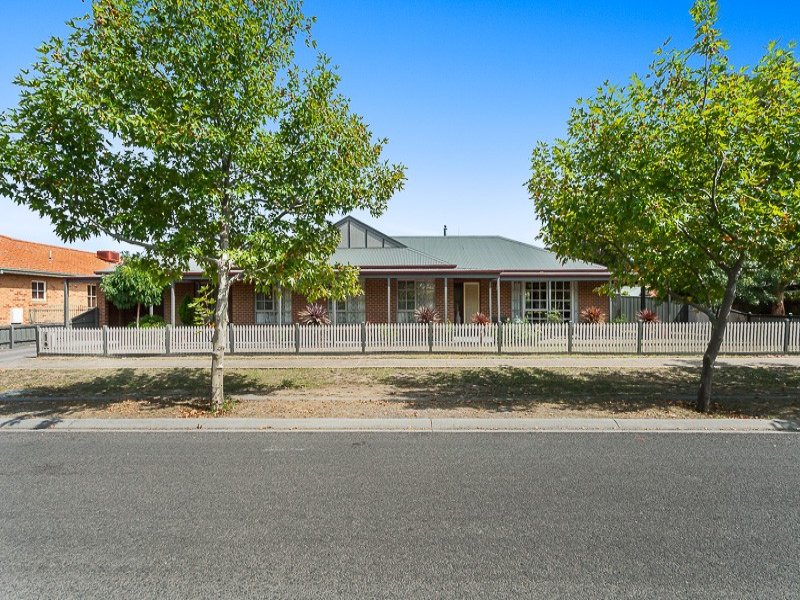 43 Brookwood Avenue, Doreen, Vic 3754 Property Details