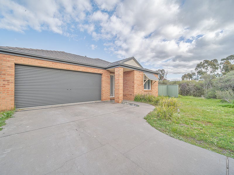 15 Correa Drive, Eaglehawk, Vic 3556