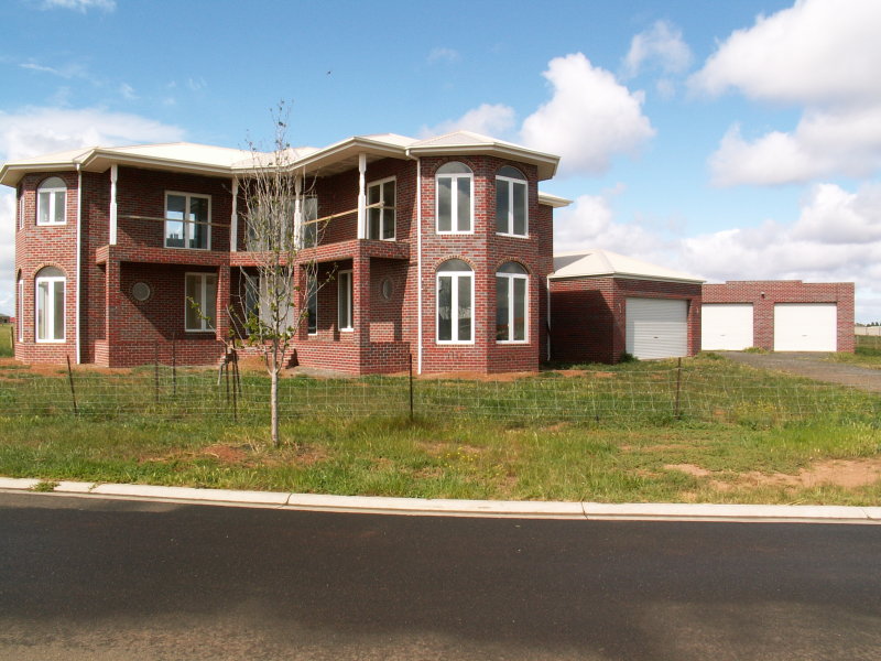 28 Killarney Drive, Melton, VIC 3337