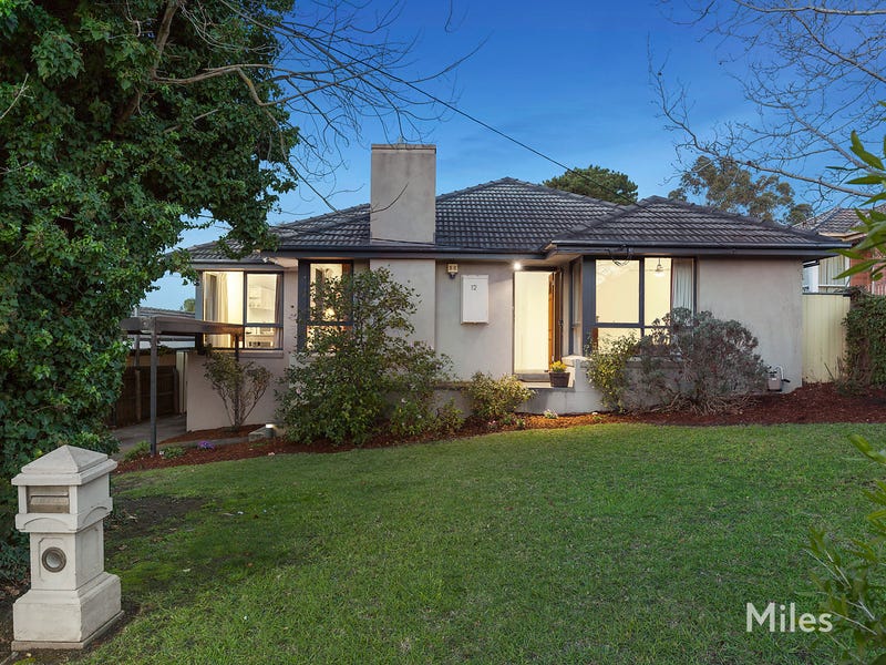 12 Castleton Road, Viewbank, VIC 3084
