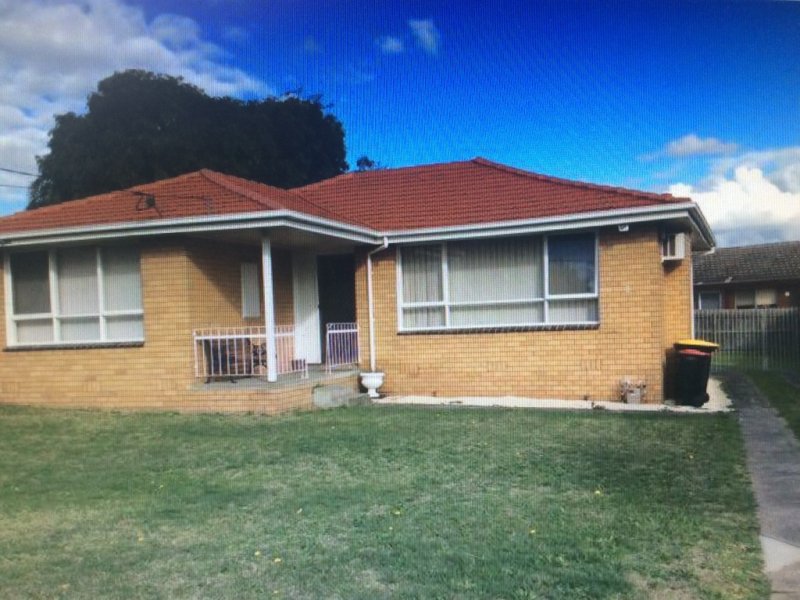 8 Burraneer Drive, Keysborough, VIC 3173