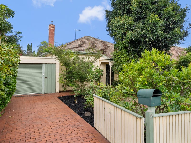 5 Garden Street, Essendon, Vic 3040 Property Details