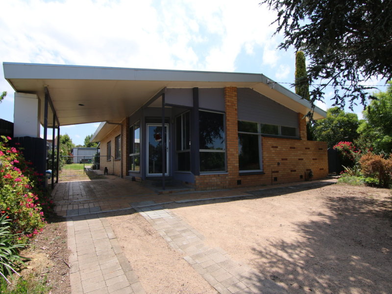 102 Day Street, Bairnsdale, VIC 3875