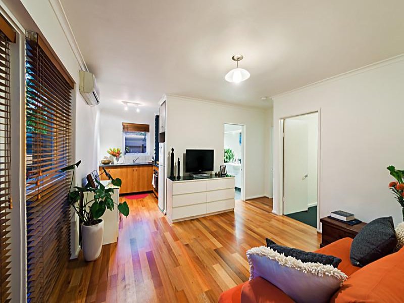 3/128 Donald Street, Brunswick, Vic 3056 Property Details