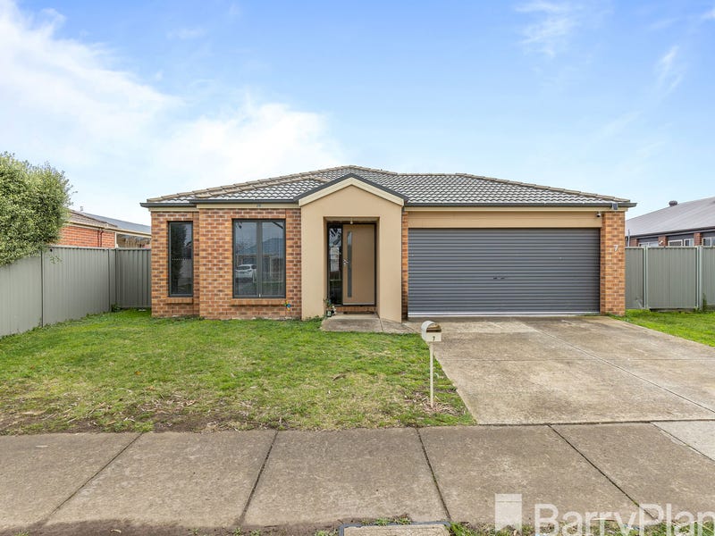 7 Manna Boulevard, Delacombe, Vic 3356 - Property Details