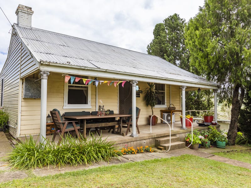 2 WHITE STREET, Blandford, NSW 2338 Property Details