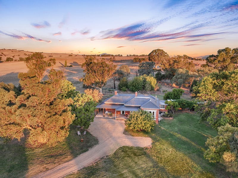 940 Mt Buller Road, Mansfield, VIC 3722
