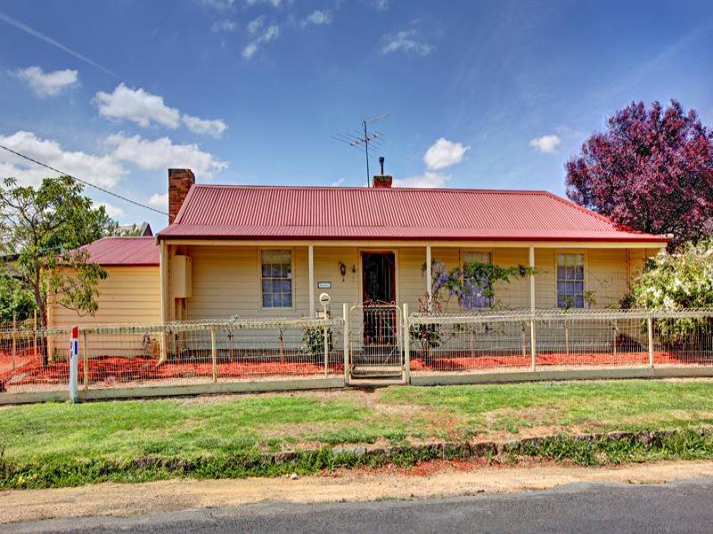 8 MELBOURNE STREET, Kilmore, Vic 3764 Property Details