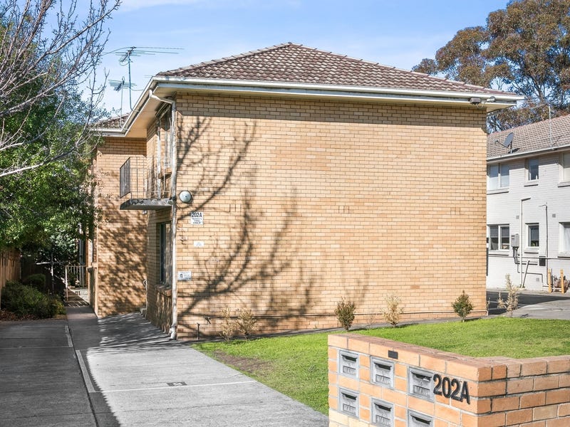 2/202A Pascoe Vale Road, Essendon, Vic 3040 Apartment for Sale