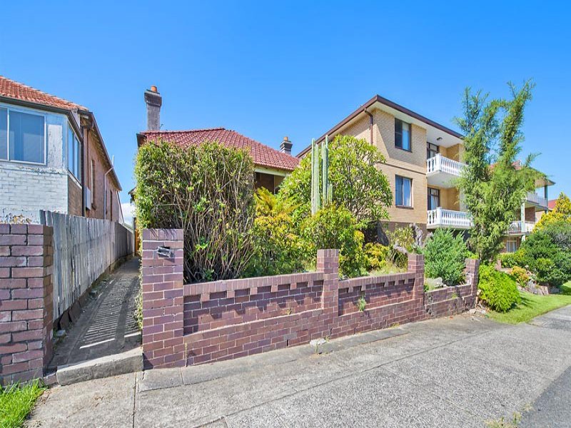 8 Empress Street, Hurstville, NSW 2220 Property Details