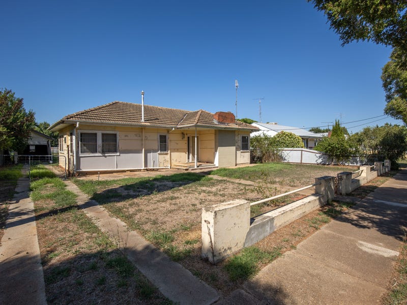 22 Green Street, Lockhart, NSW 2656 Property Details