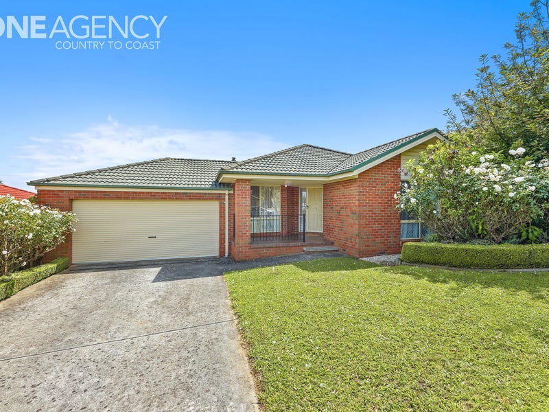 52 Cook Street, Drouin, Vic 3818 Property Details