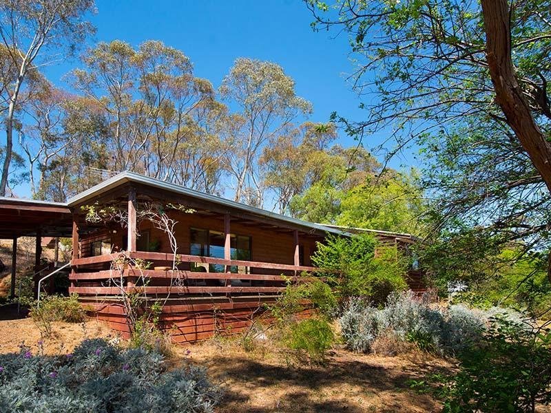 35 Hilliers Street, Newstead, Vic 3462 Property Details