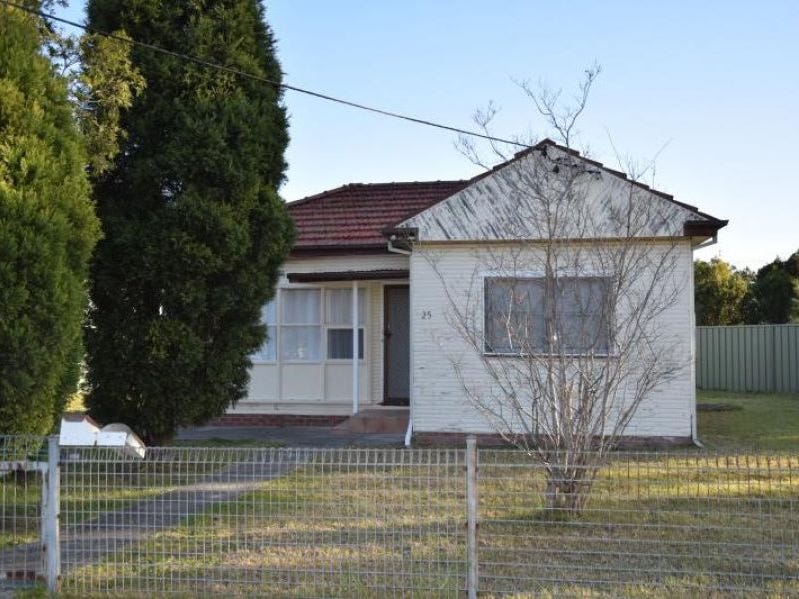 25 Albert Street, Warners Bay, NSW 2282