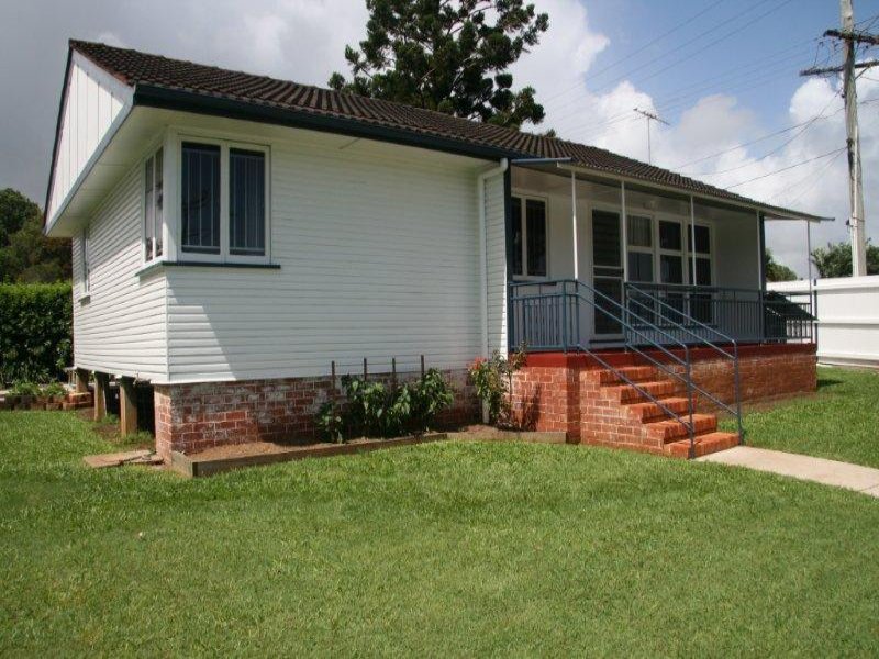 1 Collingwood Road, Birkdale, Qld 4159 Property Details