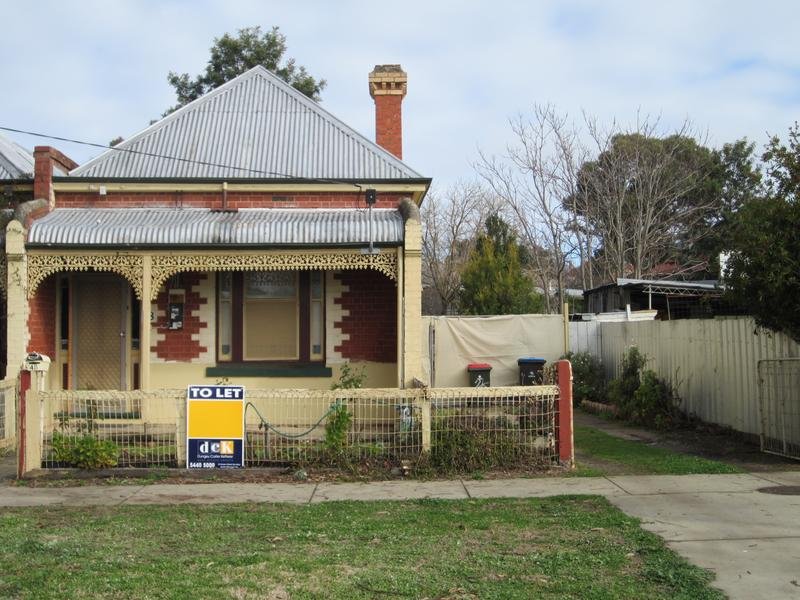 48 Reginald Street, Quarry Hill, VIC 3550