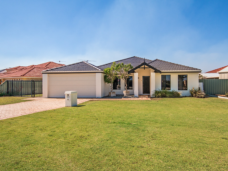 28 Bayside Boulevard, Port Kennedy, WA 6172