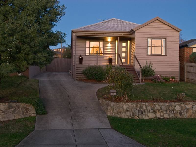 26 Allunga Parade, Berwick, Vic 3806 Property Details