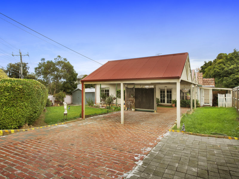 15A HERBERT STREET, Watsonia, Vic 3087 Property Details