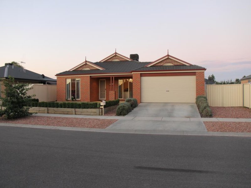 32 Glenwill Drive, Epsom, Vic 3551 Property Details