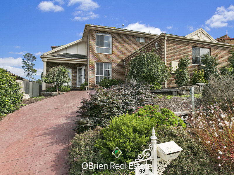 98 Telford Drive, Berwick, VIC 3806