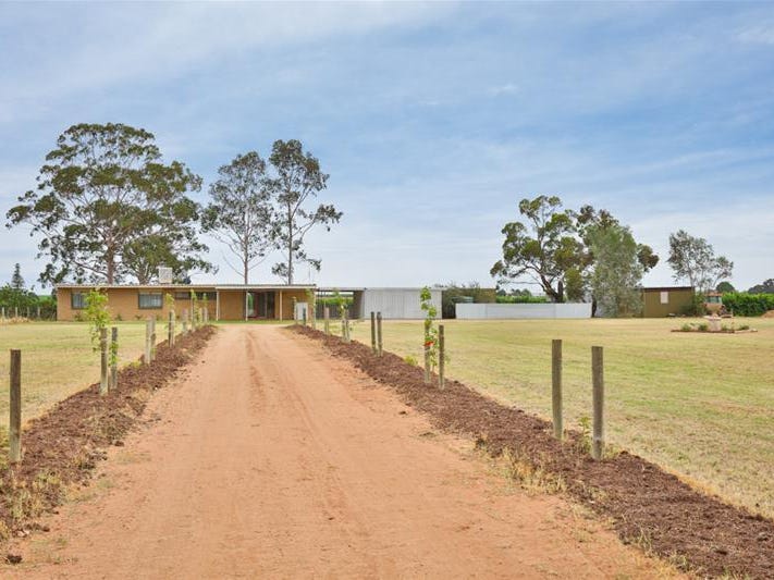 38 Kardinia Road, Dareton, NSW 2717 Property Details