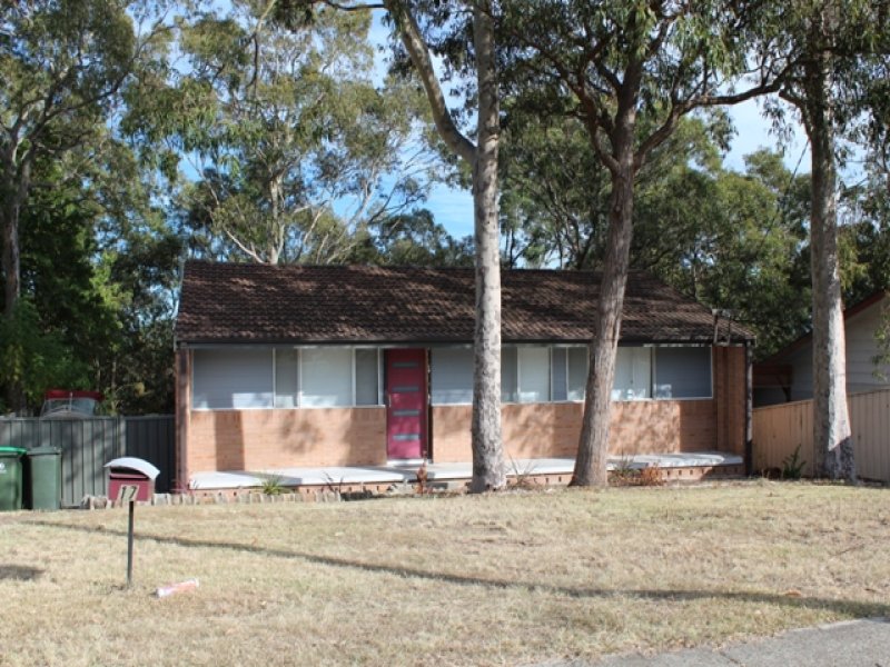 17 The Ridgeway, Bolton Point, NSW 2283