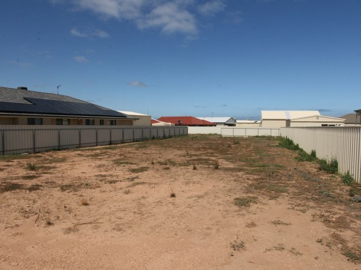 5 Meander Way, North Beach, SA 5556