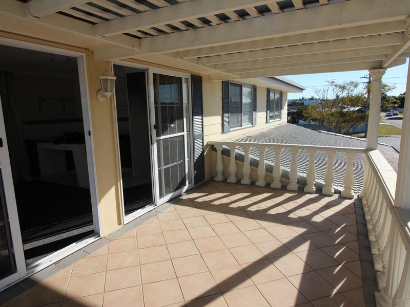 203 Bayview Street, Runaway Bay, QLD 4216