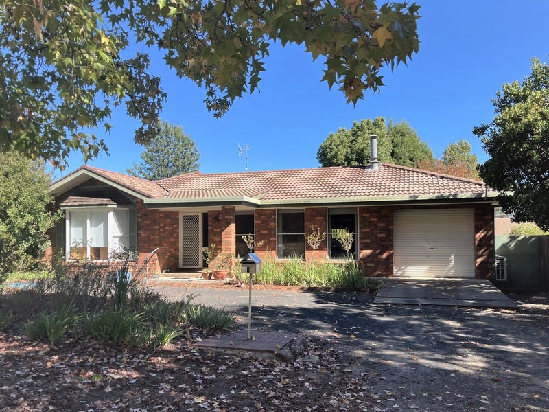 8 Tannabah Street, Coonabarabran, NSW 2357 House for Sale