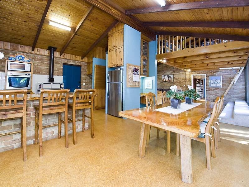 31 White Road, Orange Grove, WA 6109