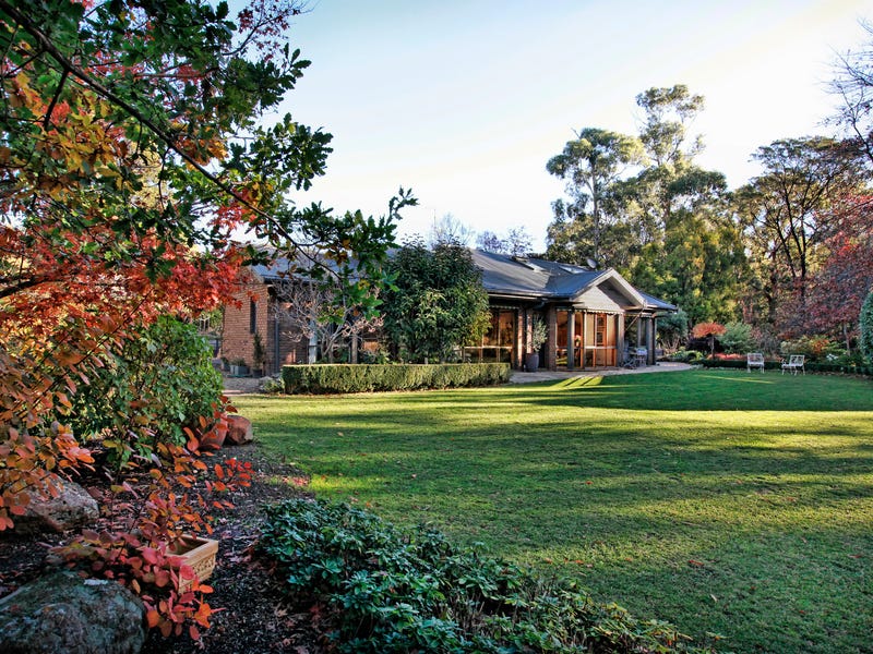 74 Bent Street, Macedon, Vic 3440 Property Details