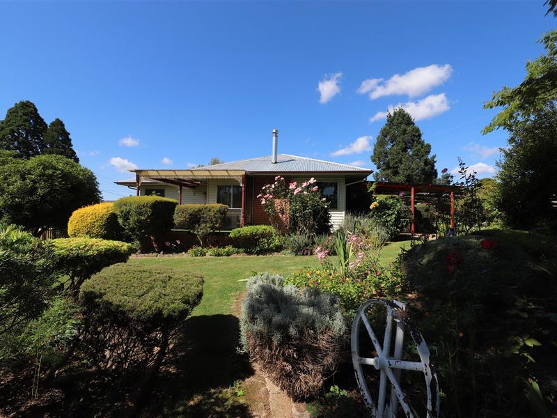 1 Banksia Avenue, Batlow, NSW 2730 Property Details